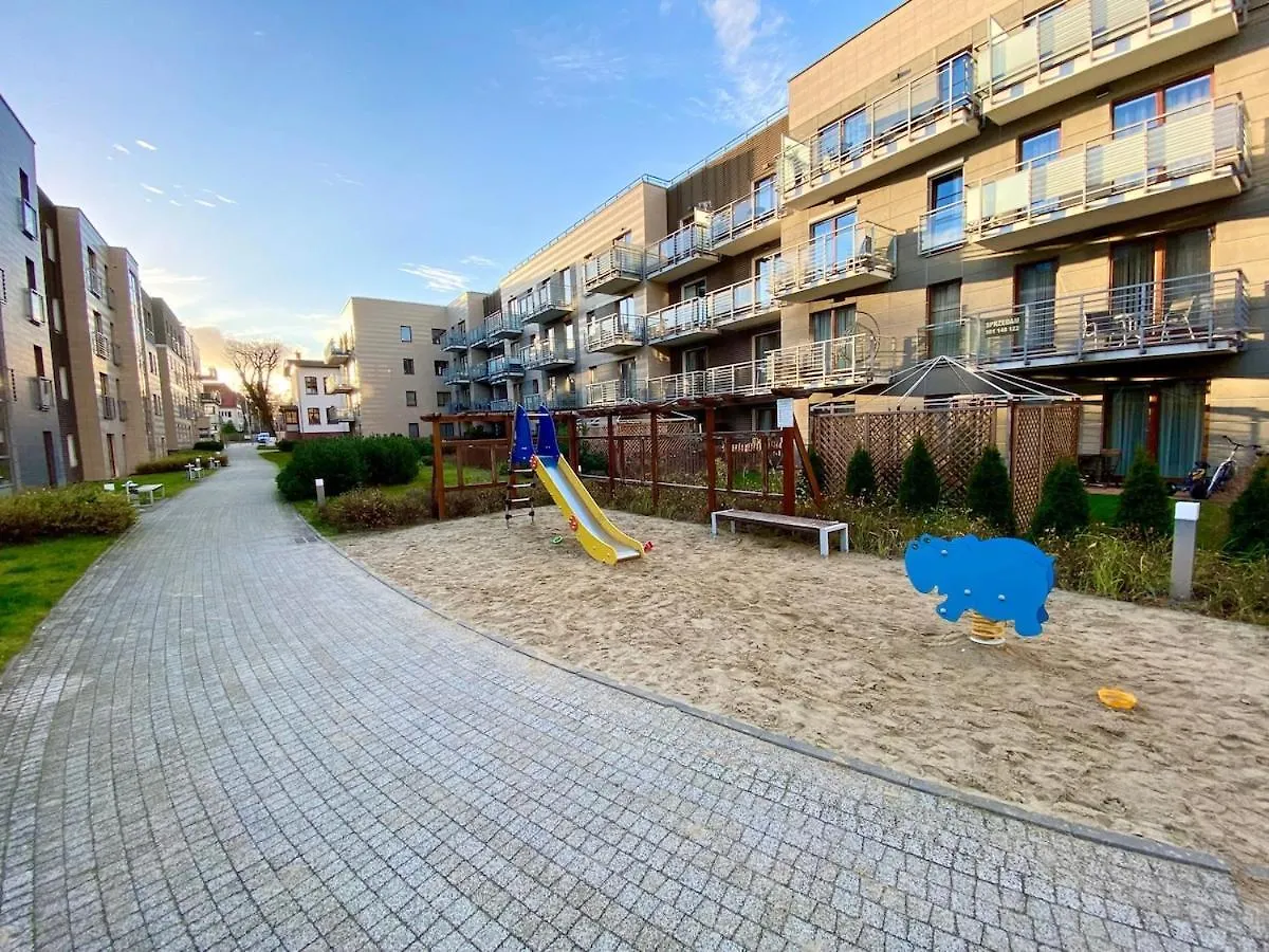 Sunny Apartment By The Sea With Garage 소포트